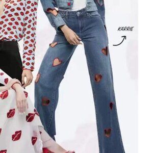 NWT Alice + Olivia Karrie Embroidered Heart Cutout Jean Sz26